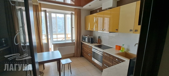 
  Сдается 2-комн. квартира, 53 м², Сибирская ул, д. 56
. Фото 1.