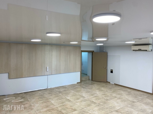 
  Сдается универсальное помещение, 58.6 м², Интернационалистов ул, д. 26
. Фото 6.