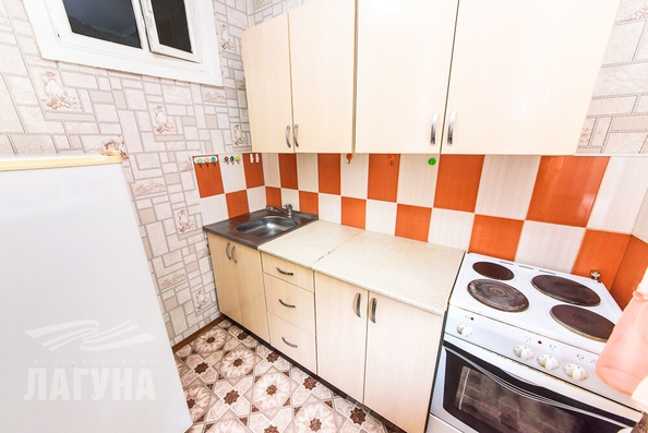 
  Продается 1-комн. квартира, 31.8 м², Короленко ул, д. 17
. Фото 2.