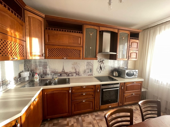 
  Сдается 2-комн. квартира, 55 м², Олега Кошевого ул
. Фото 1.
