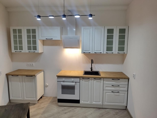 
  Сдам 2-комн. квартиру, 43 м², Николая Гумилёва (Северный мкр.) б-р, д. 2
. Фото 3.