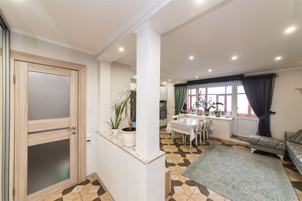 
  Сдается 3-комн. квартира, 70.4 м², Косарева ул
. Фото 13.