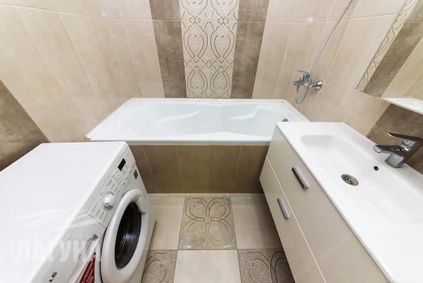 
  Продается 3-комн. квартира, 83.5 м², Архитектора Василия Болдырева ул, д. 4
. Фото 11.