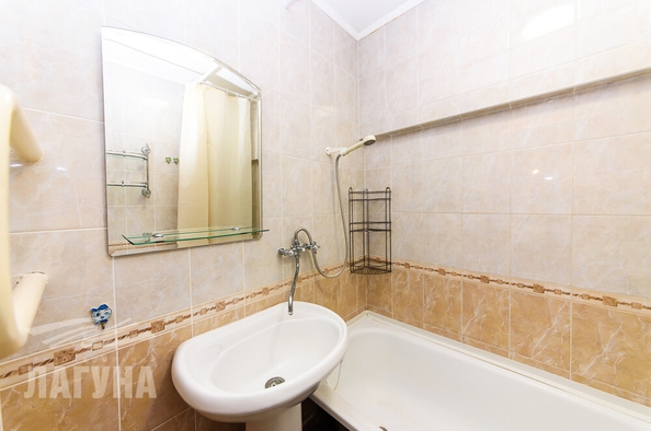 
  Продается 2-комн. квартира, 52.4 м², Заречная 1-я ул, д. 53
. Фото 4.