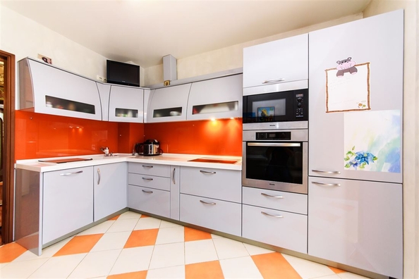 
  Продается 4-комн. квартира, 93.4 м², Студенческая ул
. Фото 1.