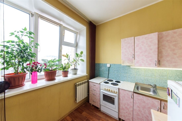 
  Продается 1-комн. квартира, 35 м², Елизаровых ул
. Фото 5.