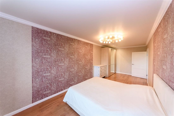 
  Продается 2-комн. квартира, 66.9 м², Сибирская ул
. Фото 2.
