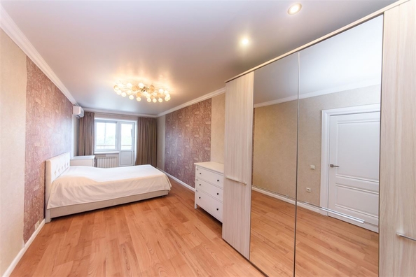 
  Продается 2-комн. квартира, 66.9 м², Сибирская ул
. Фото 4.
