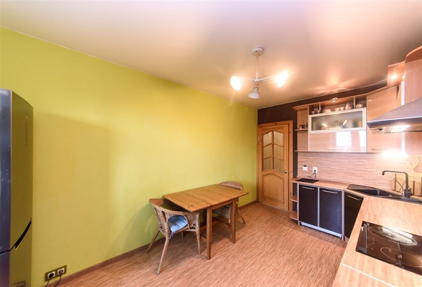 
  Продается 2-комн. квартира, 66.9 м², Сибирская ул
. Фото 9.
