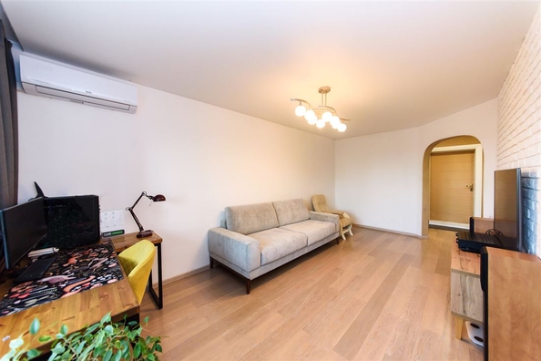 
  Продается 2-комн. квартира, 66.9 м², Сибирская ул
. Фото 13.