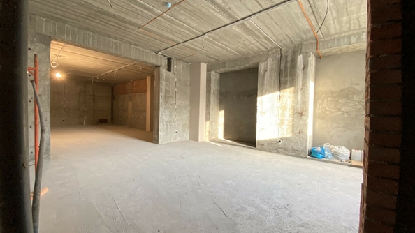 
  Продается универсальное помещение, 130.3 м², Киевская ул, д. 1
. Фото 1.