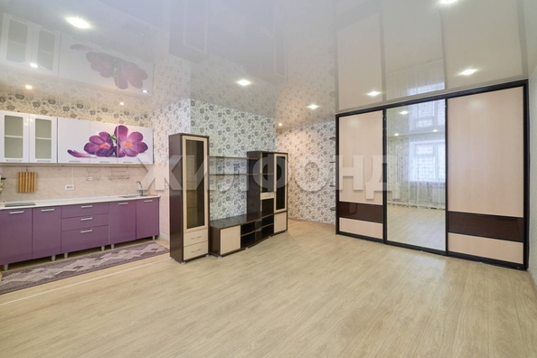 
  Продается 1-комн. квартира, 29.7 м², Кольцевой проезд, д. 14
. Фото 2.