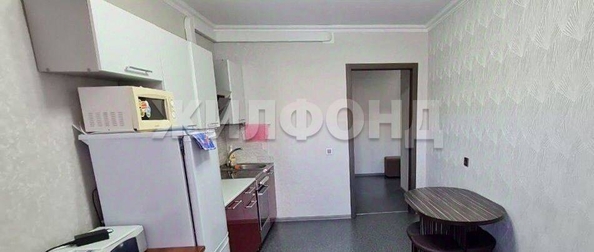 
  Продается 1-комн. квартира, 44.2 м², Ленская ул, д. 31
. Фото 2.