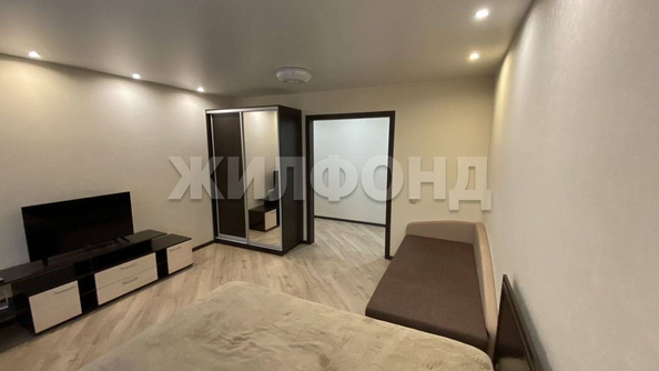 
  Продается 1-комн. квартира, 38 м², Косарева ул, д. 33
. Фото 2.