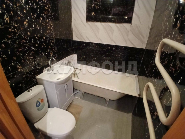 
  Продается 1-комн. квартира, 29.3 м², Дзержинского ул, д. 24
. Фото 3.