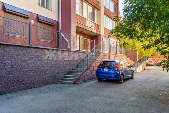 
  Продается 2-комн. квартира, 68 м², Белинского ул, д. 33
. Фото 14.