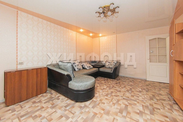 
  Продается 2-комн. квартира, 52 м², Светлый пер, д. 32
. Фото 2.