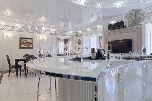 
  Продается 3-комн. квартира, 290 м², Гоголя ул, д. 30/1
. Фото 14.