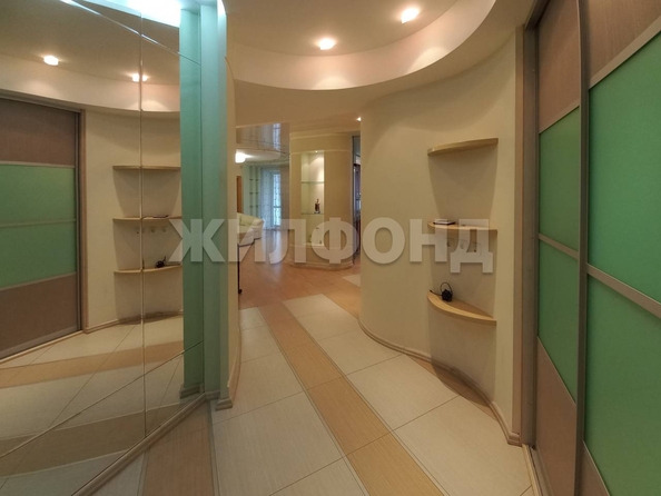 
  Продается 3-комн. квартира, 124 м², Кузнецова ул, д. 15
. Фото 4.