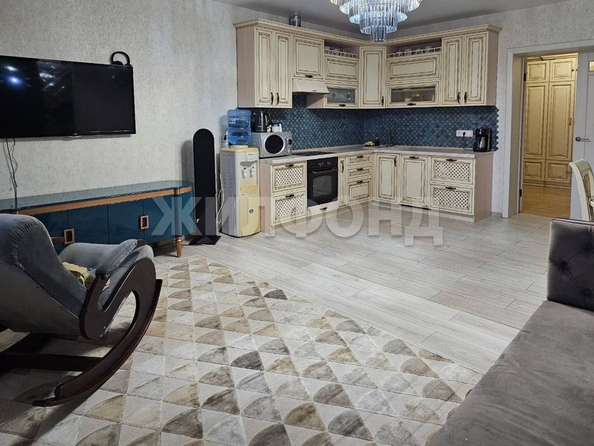 
  Продается 3-комн. квартира, 107.4 м², Аркадия Иванова ул, д. 27
. Фото 1.