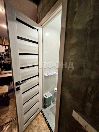 
  Продается 4-комн. квартира, 83 м², Коммунистический пр-кт, д. 157
. Фото 9.