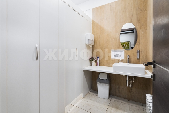 
  Продается офис, 298 м², Типографский пер
. Фото 7.