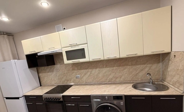 
  Сдается 1-комн. квартира 48 м². Фото 2.