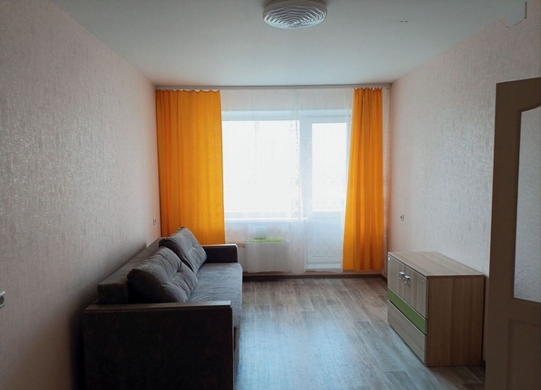 
  Сдается 1-комн. квартира 38 м². Фото 1.
