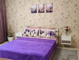 Снять двухкомнатную квартиру Алексеева ул, 70  м&sup2;, 5500 рублей