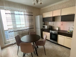 Снять трехкомнатную квартиру Батурина ул, 62  м&sup2;, 3675 рублей