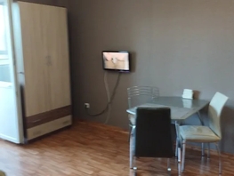 Снять однокомнатную квартиру 26 Бакинских Комиссаров ул, 30  м&sup2;, 2900 рублей