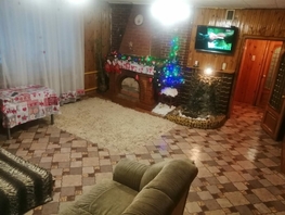Дом, 174.4 м², участок 1000 сот.