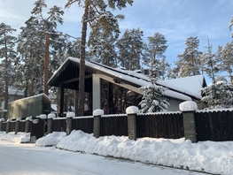 Дом, 488 м², 3 этажа, участок 1200 сот.