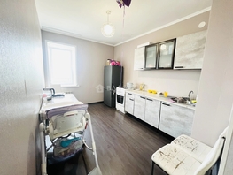 Продается 2-комнатная квартира 105-й мкр, 51.1  м&sup2;, 8000000 рублей