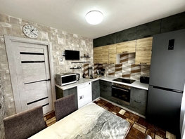 Продается 3-комнатная квартира 12 мкр, 67.6  м², 6650000 рублей