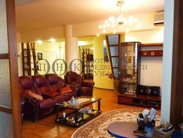 3-комнатная квартира, 90 м², 5/5 этаж