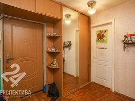 Продается 3-комнатная квартира Октябрьский пр-кт, 61.4 м², 3570000 рублей