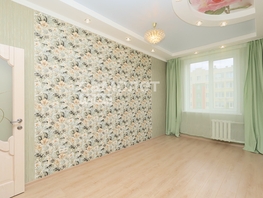 Продается 4-комнатная квартира Осенний б-р, 88.5 м², 12390000 рублей