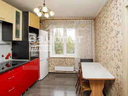 Продается 2-комнатная квартира Космическая ул, 62.4  м&sup2;, 6800000 рублей