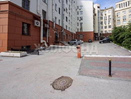 Продается 4-комнатная квартира Урицкого ул, 81.3 м², 11500000 рублей