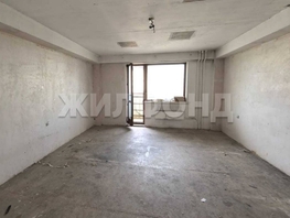 Продается 4-комнатная квартира Военная ул, 126.3 м², 14000000 рублей
