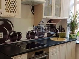 Продается 3-комнатная квартира Большевистская ул, 69.4 м², 7900000 рублей