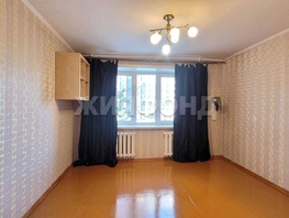 Продается 2-комнатная квартира Крылова ул, 42.9 м², 6000000 рублей