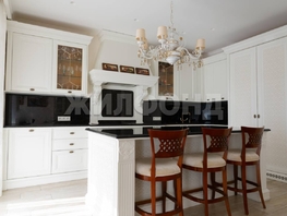 Продается 3-комнатная квартира Кирова ул, 121.2  м&sup2;, 30000000 рублей