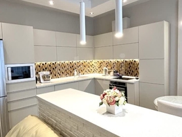 Продается 2-комнатная квартира 7-й микрорайон, 73  м&sup2;, 12900000 рублей