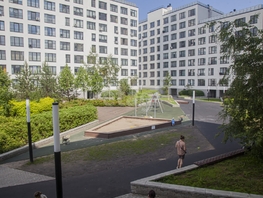 Продается 2-комнатная квартира Владимира Заровного ул, 47  м&sup2;, 9700000 рублей