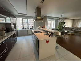Продается 3-комнатная квартира Военная ул, 133.4  м&sup2;, 24900000 рублей