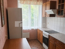 Продается 3-комнатная квартира Комсомольская ул, 60  м&sup2;, 6000000 рублей