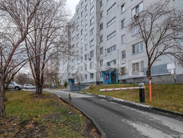 Продается 2-комнатная квартира Макаренко ул, 53.4 м², 4550000 рублей