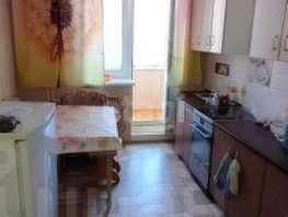 Продается 2-комнатная квартира Космический пр-кт, 64 м², 30000 рублей